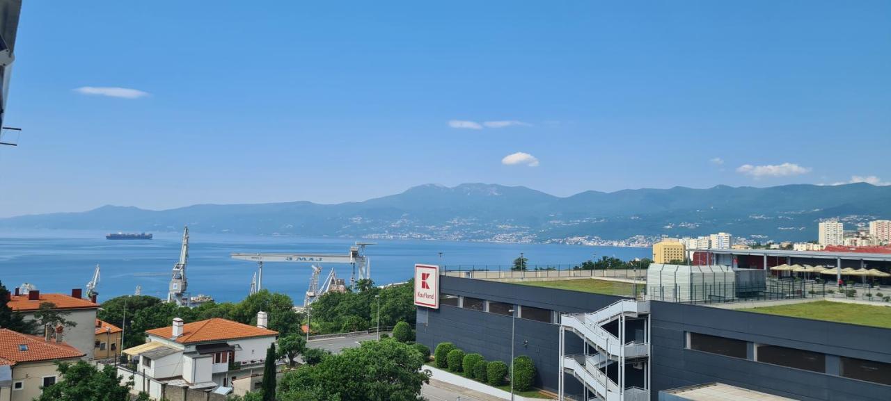 Apartment Mia Milija Rijeka Extérieur photo