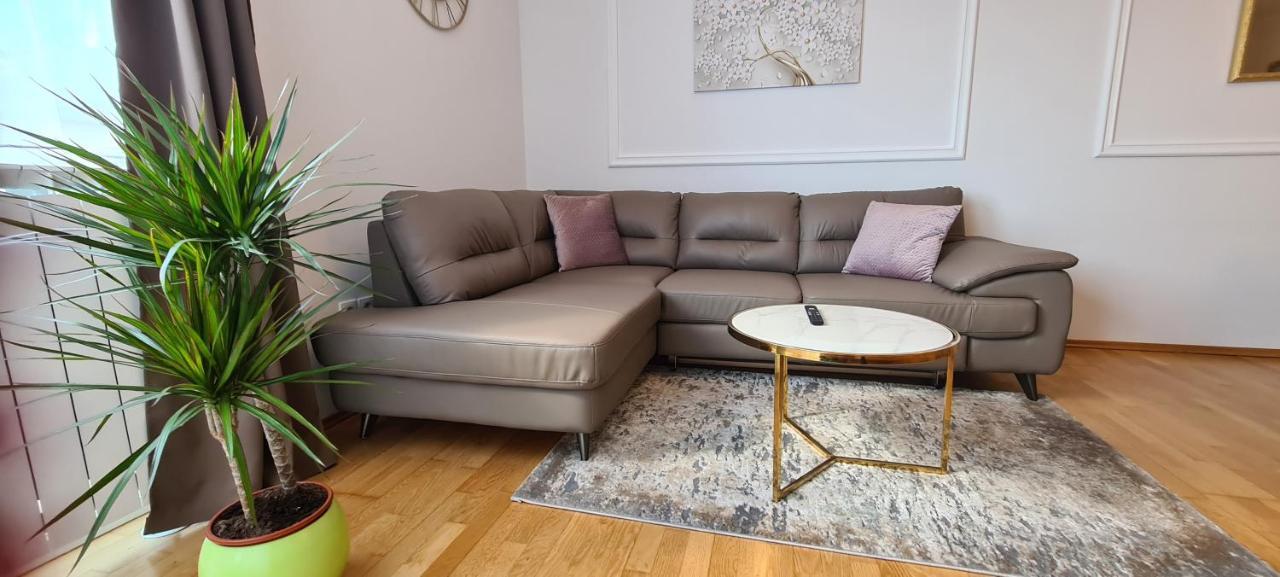 Apartment Mia Milija Rijeka Extérieur photo